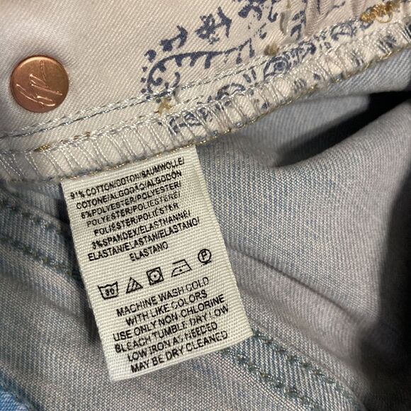 WE THE FREE CRVY Bell Bottom Flared Light Denim Denim Jeans Womens Size 30 - Picture 11 of 14